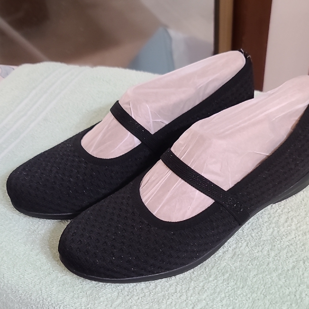Bzees Black Women's Flats